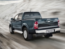 Фото Toyota Hilux Double Cab  №10